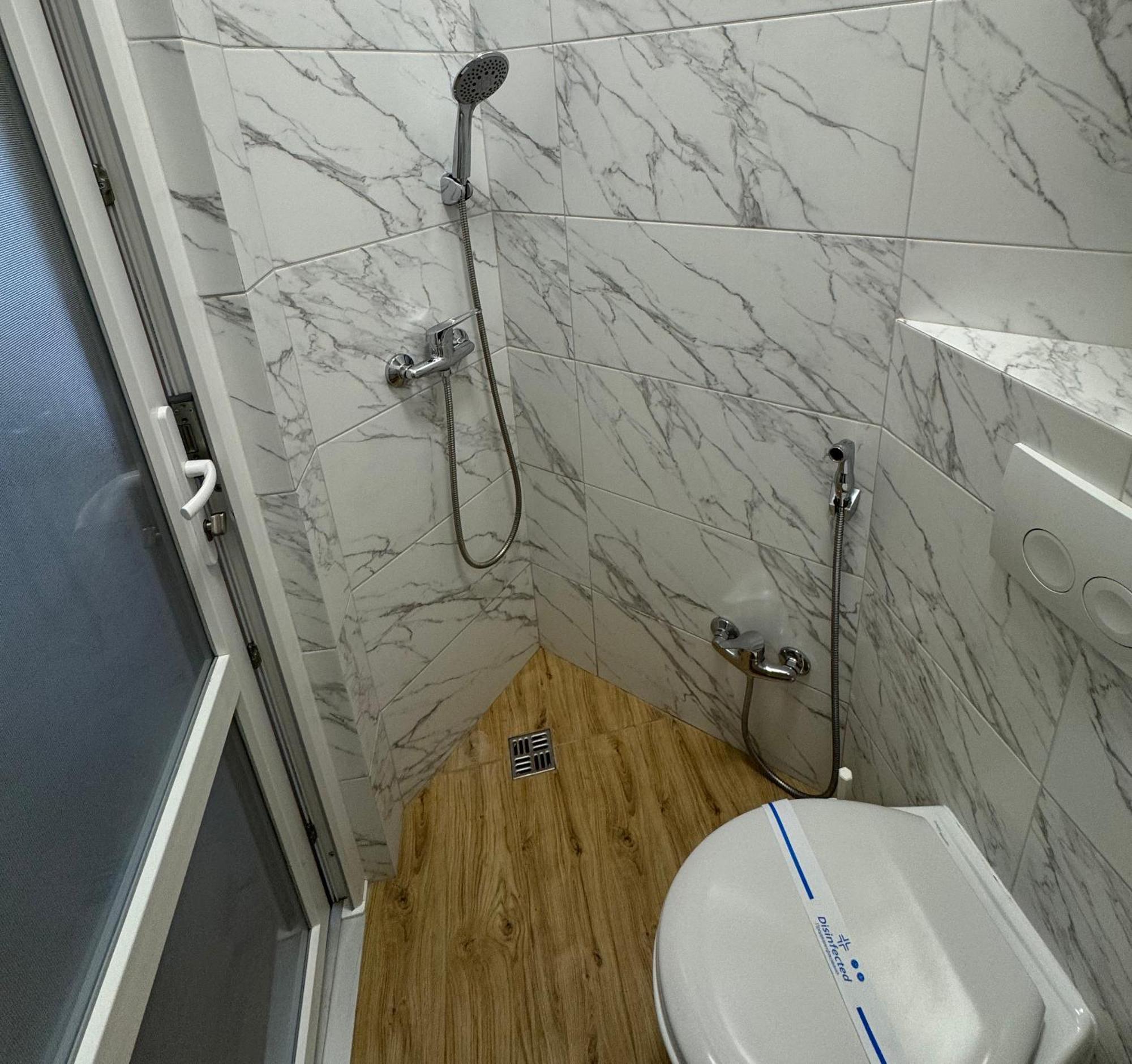 Pierre Apartments Одесса Экстерьер фото