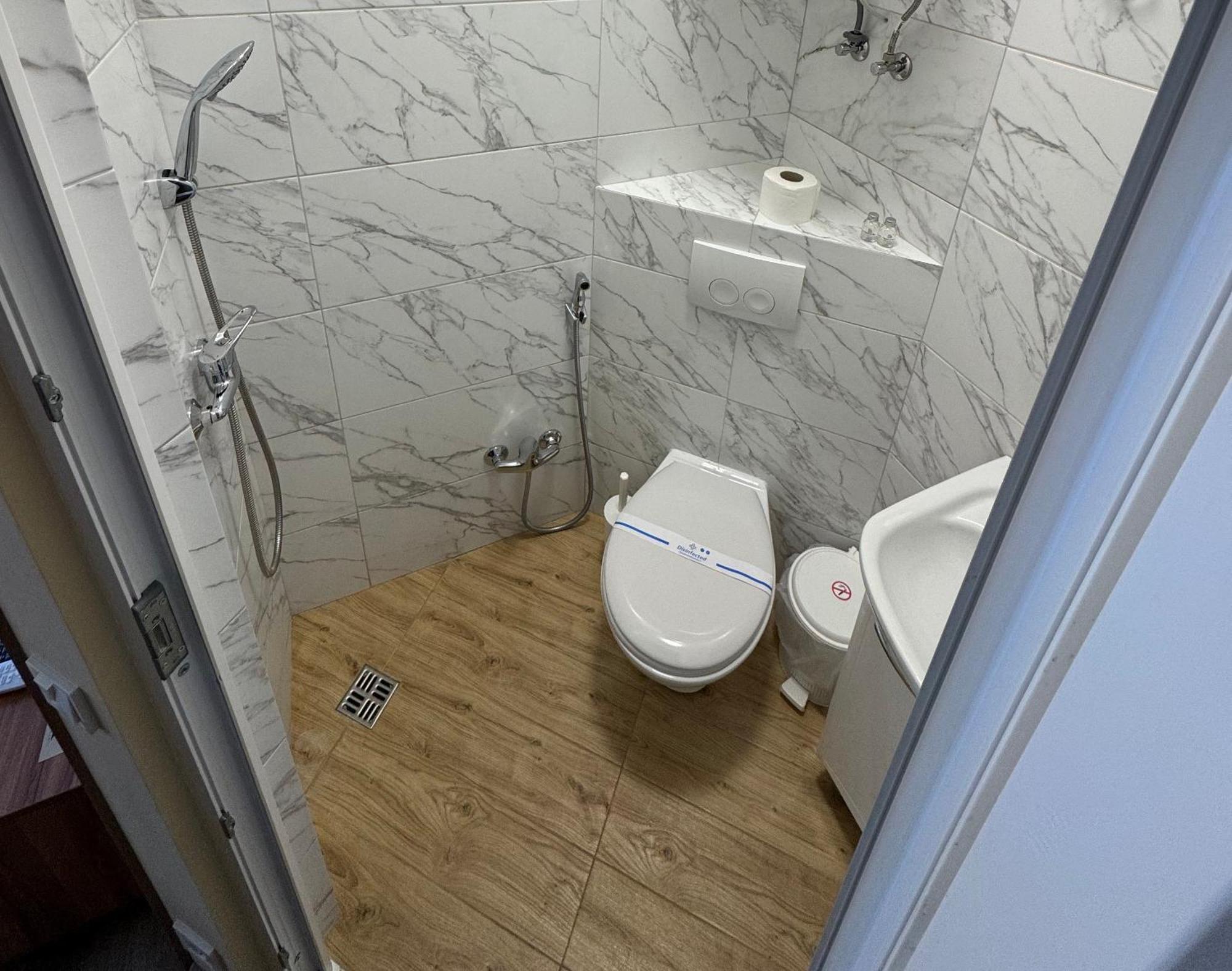 Pierre Apartments Одесса Экстерьер фото